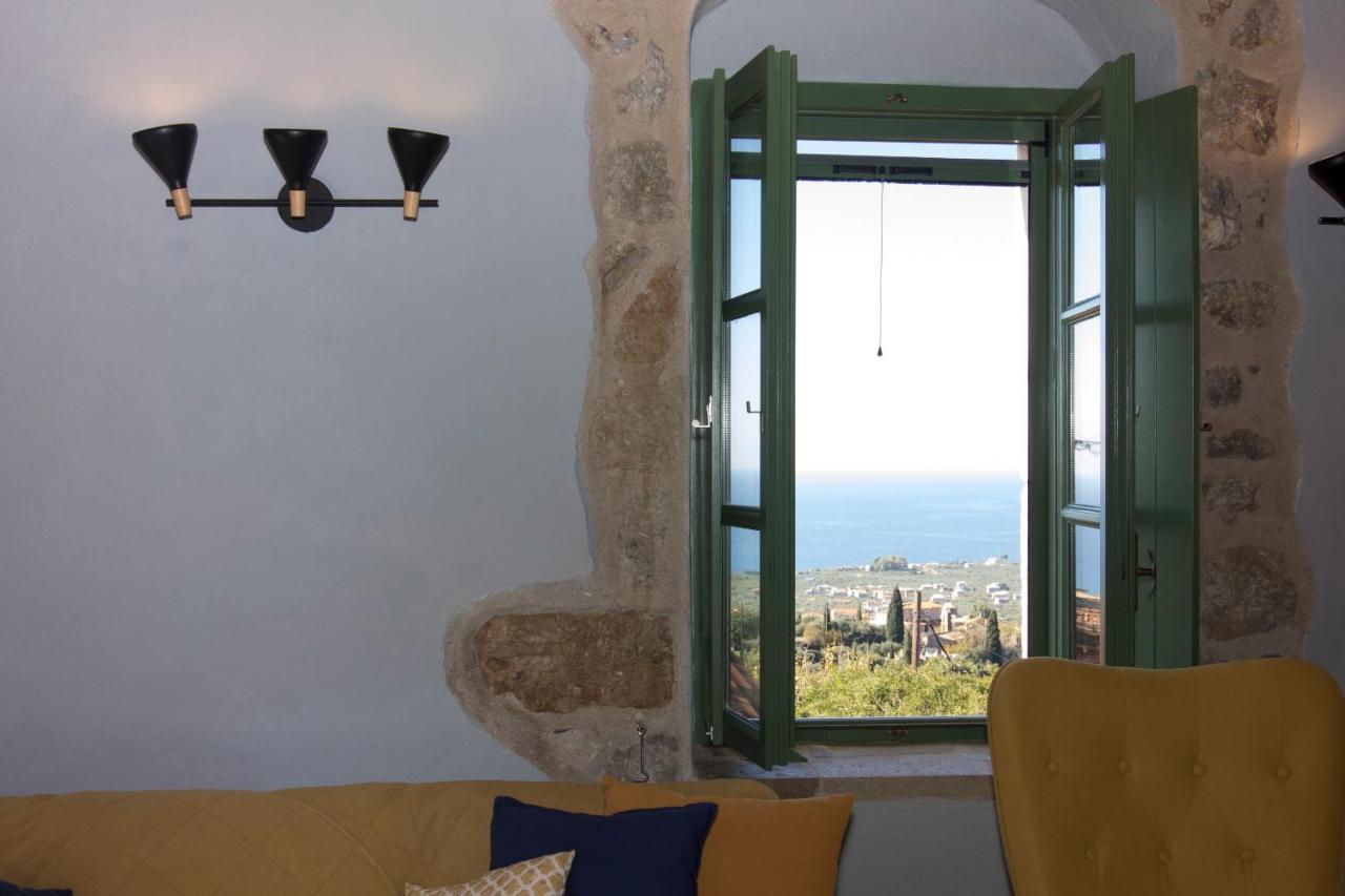 Stavroulas Stone House In Rigklia, Messinia