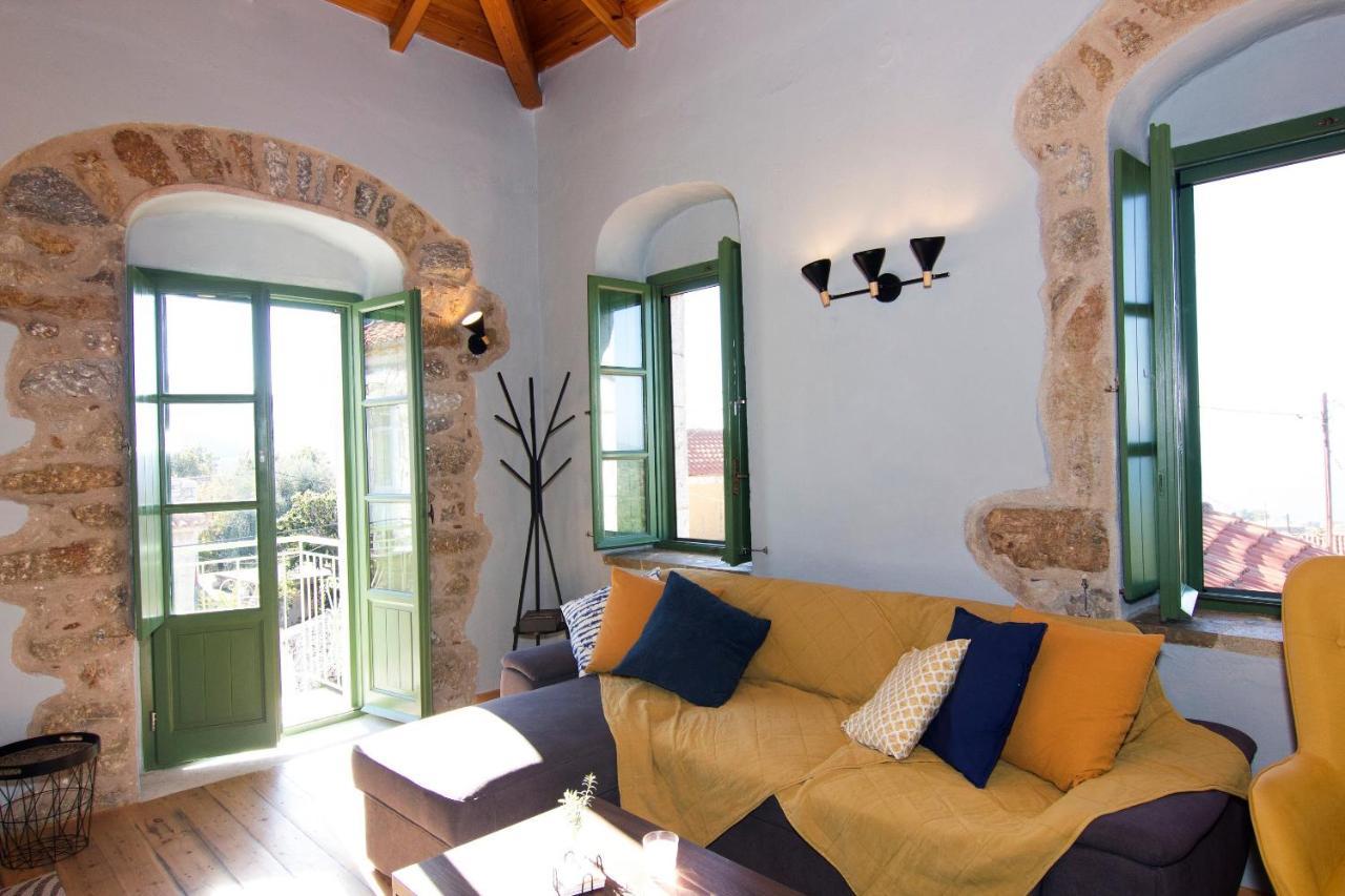 Stavroulas Stone House In Rigklia, Messinia